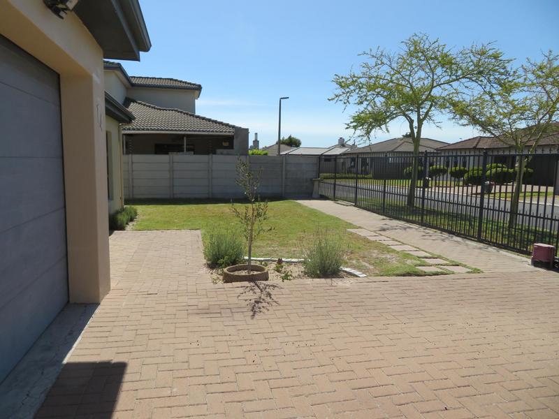 To Let 3 Bedroom Property for Rent in Brackenfell South Western Cape